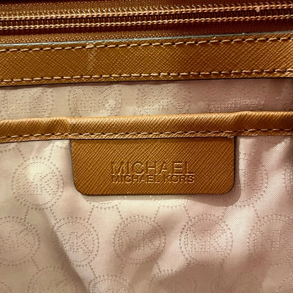 Michael Kors Jet Set Large Brown Saffiano Leather Tote Bag